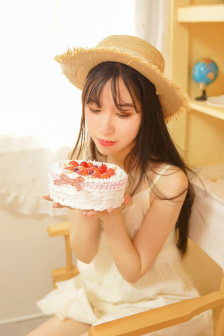 久久草莓和红颜草莓的区别